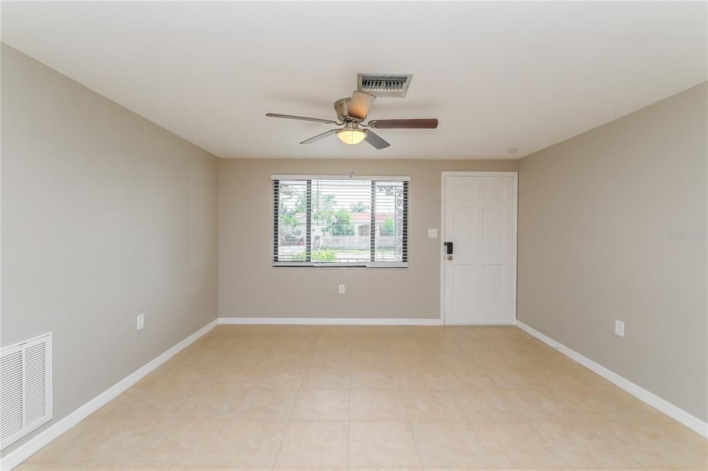 For Rent: $1,895 (2 beds, 2 baths, 1370 Square Feet)