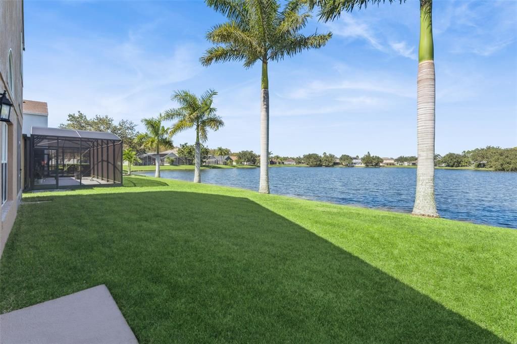 Activo con contrato: $512,500 (4 camas, 2 baños, 2238 Pies cuadrados)