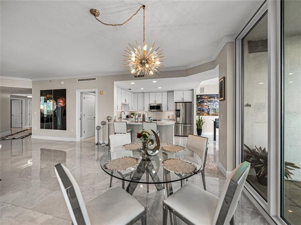 For Sale: $1,649,000 (3 beds, 3 baths, 2400 Square Feet)