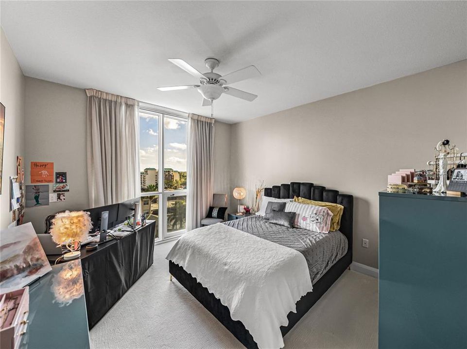 For Sale: $1,649,000 (3 beds, 3 baths, 2400 Square Feet)