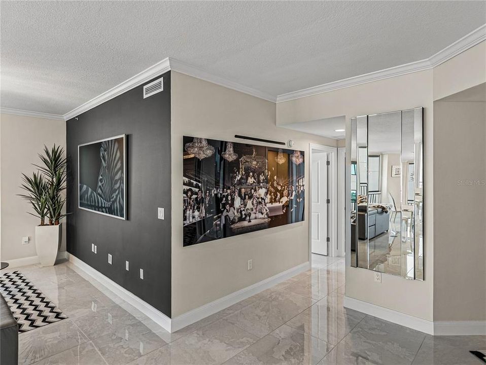 For Sale: $1,649,000 (3 beds, 3 baths, 2400 Square Feet)