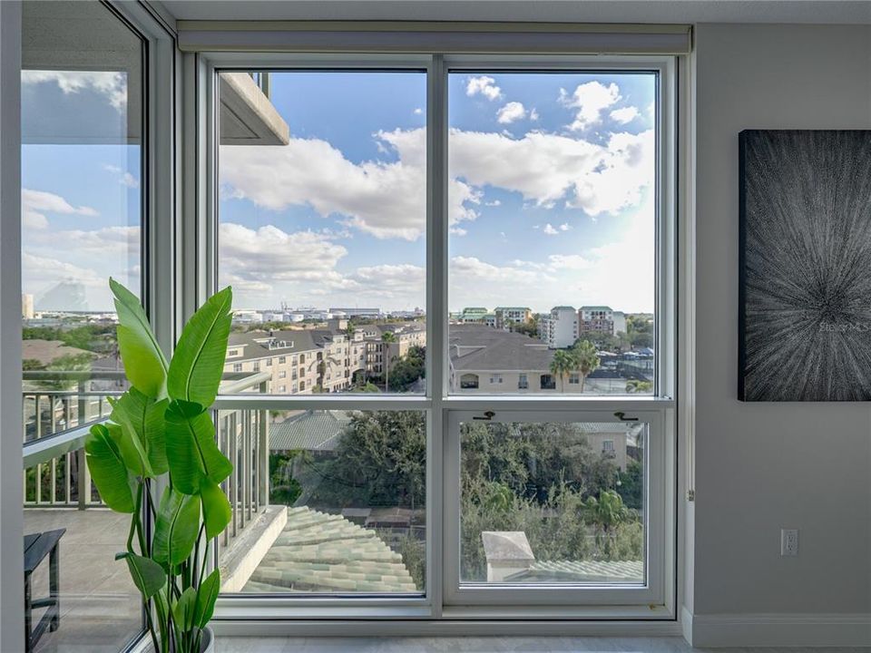 For Sale: $1,649,000 (3 beds, 3 baths, 2400 Square Feet)