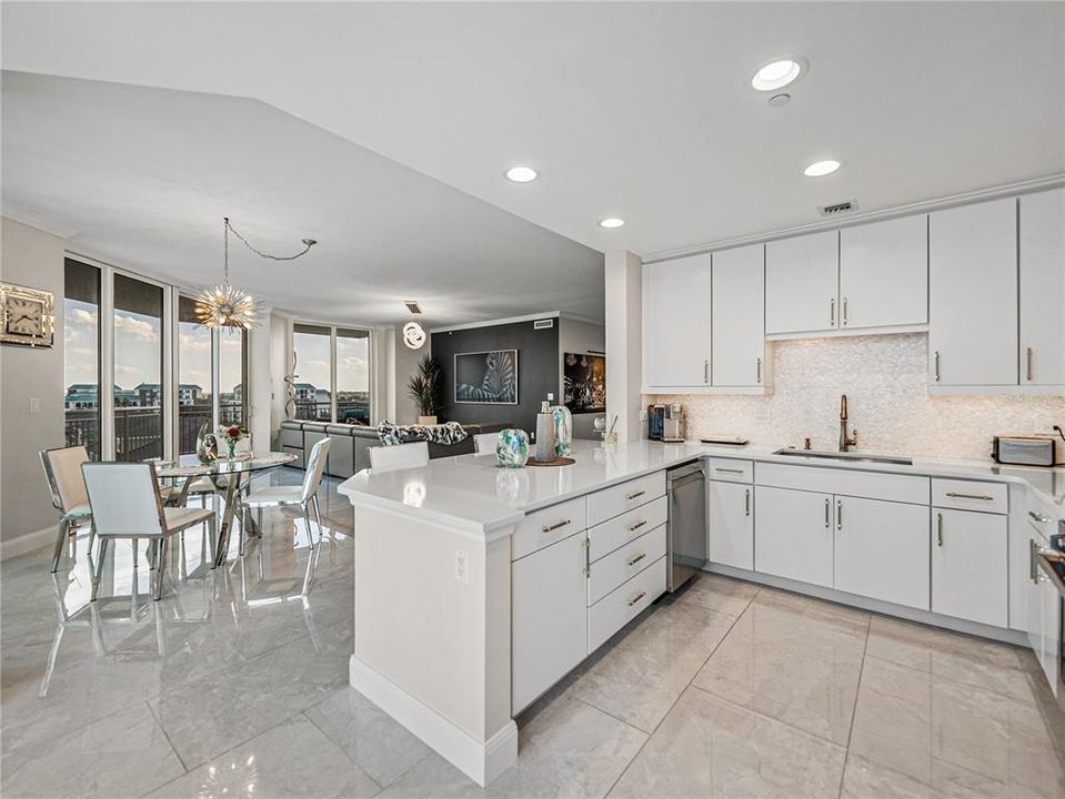 For Sale: $1,649,000 (3 beds, 3 baths, 2400 Square Feet)