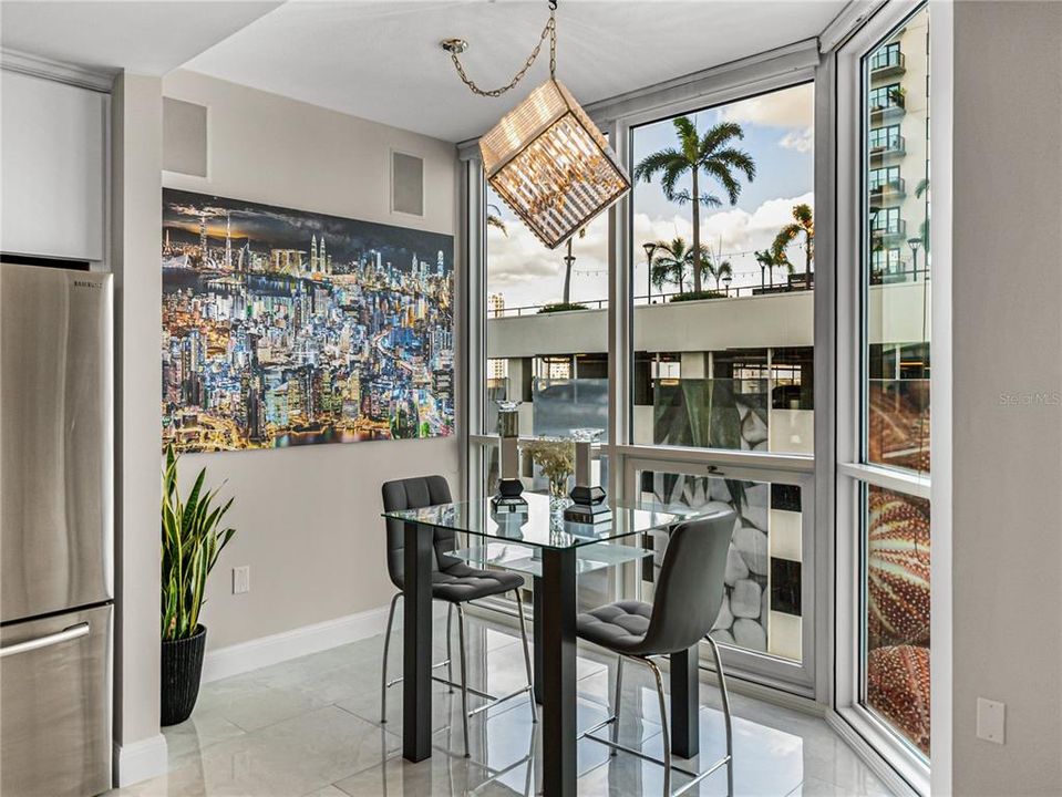 For Sale: $1,649,000 (3 beds, 3 baths, 2400 Square Feet)