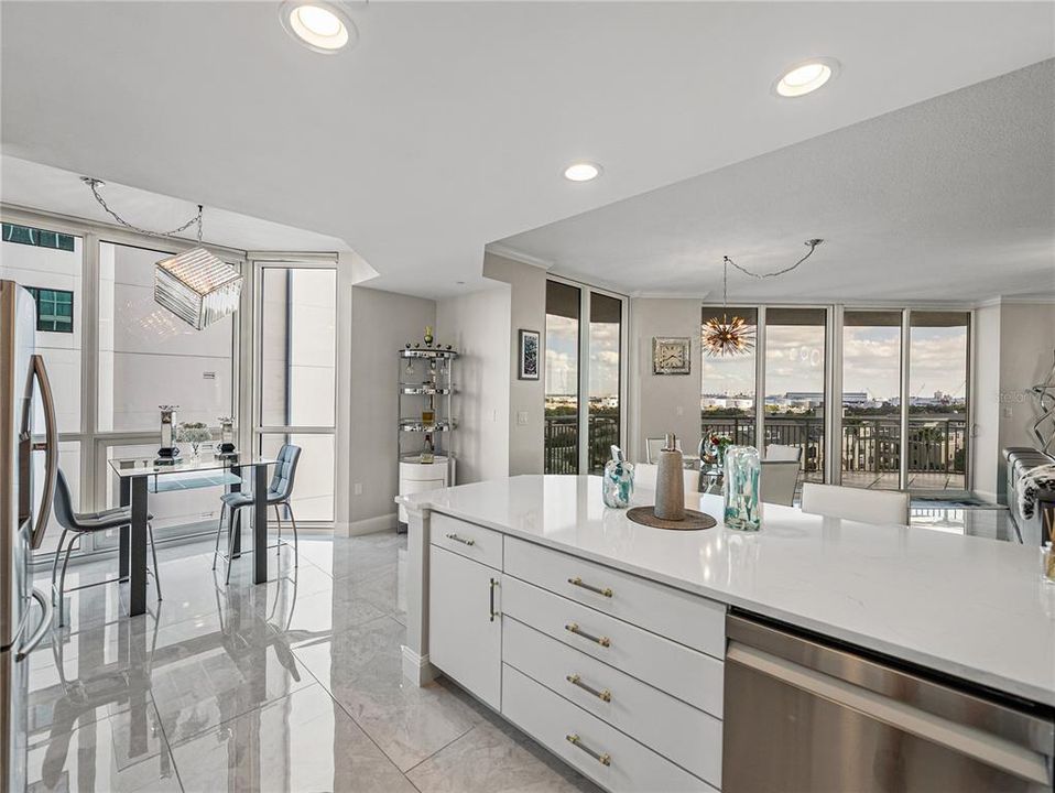 For Sale: $1,649,000 (3 beds, 3 baths, 2400 Square Feet)