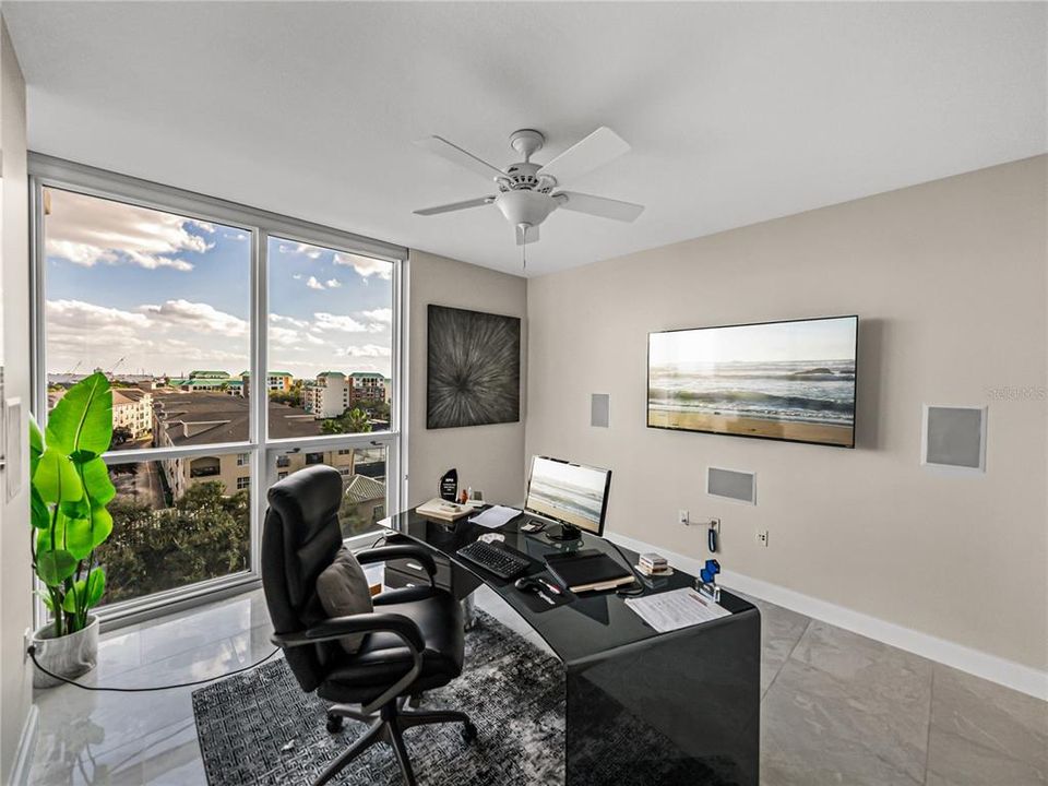 For Sale: $1,649,000 (3 beds, 3 baths, 2400 Square Feet)