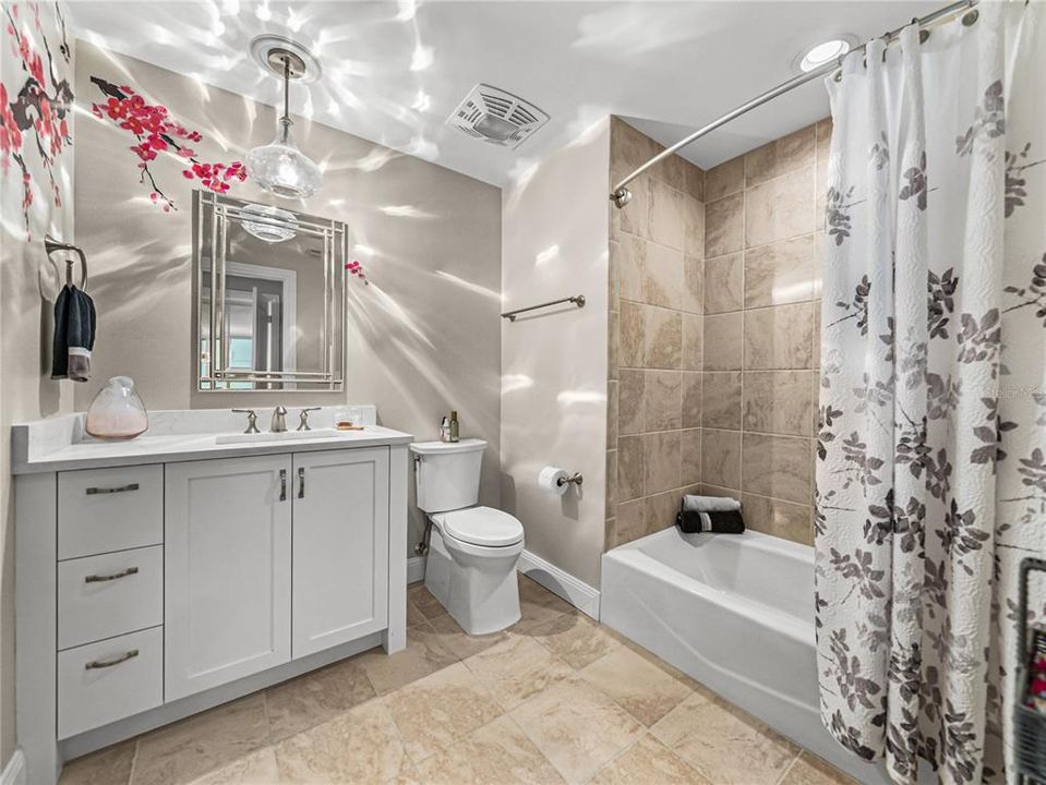 For Sale: $1,649,000 (3 beds, 3 baths, 2400 Square Feet)