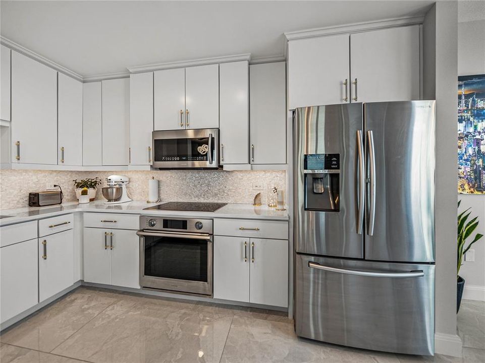 For Sale: $1,649,000 (3 beds, 3 baths, 2400 Square Feet)