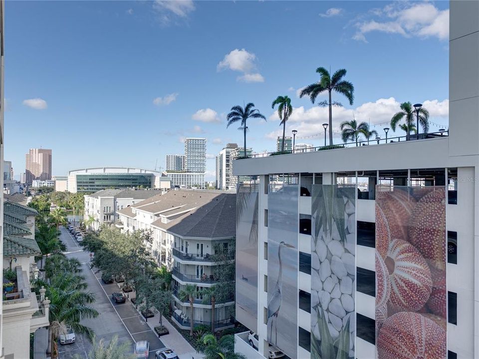 For Sale: $1,649,000 (3 beds, 3 baths, 2400 Square Feet)