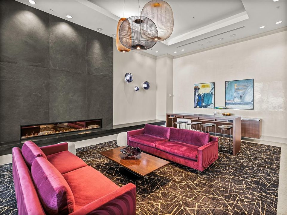 For Sale: $1,649,000 (3 beds, 3 baths, 2400 Square Feet)