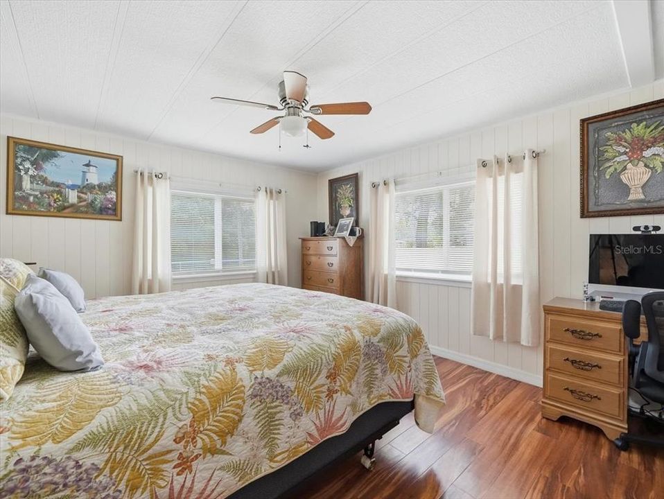 待售: $225,000 (2 贝兹, 2 浴室, 1196 平方英尺)