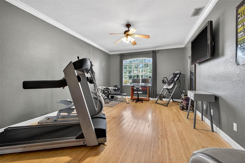 Под контрактом: $1,100,000 (4 спален, 3 ванн, 3104 Квадратных фут)