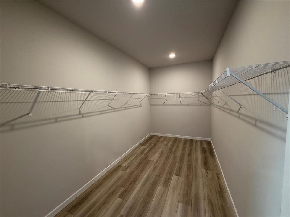 待售: $569,990 (5 贝兹, 3 浴室, 3161 平方英尺)