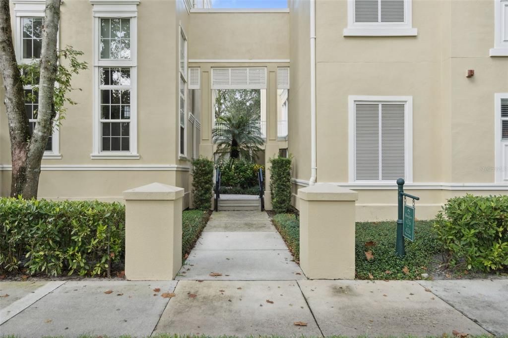 待售: $369,000 (2 贝兹, 2 浴室, 1211 平方英尺)