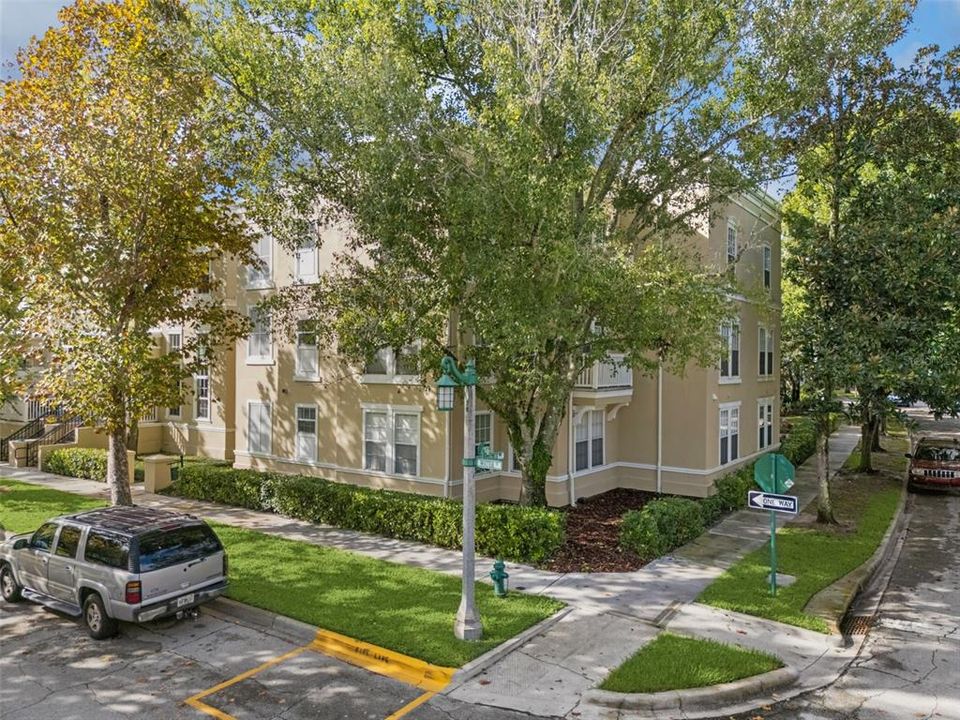 待售: $369,000 (2 贝兹, 2 浴室, 1211 平方英尺)