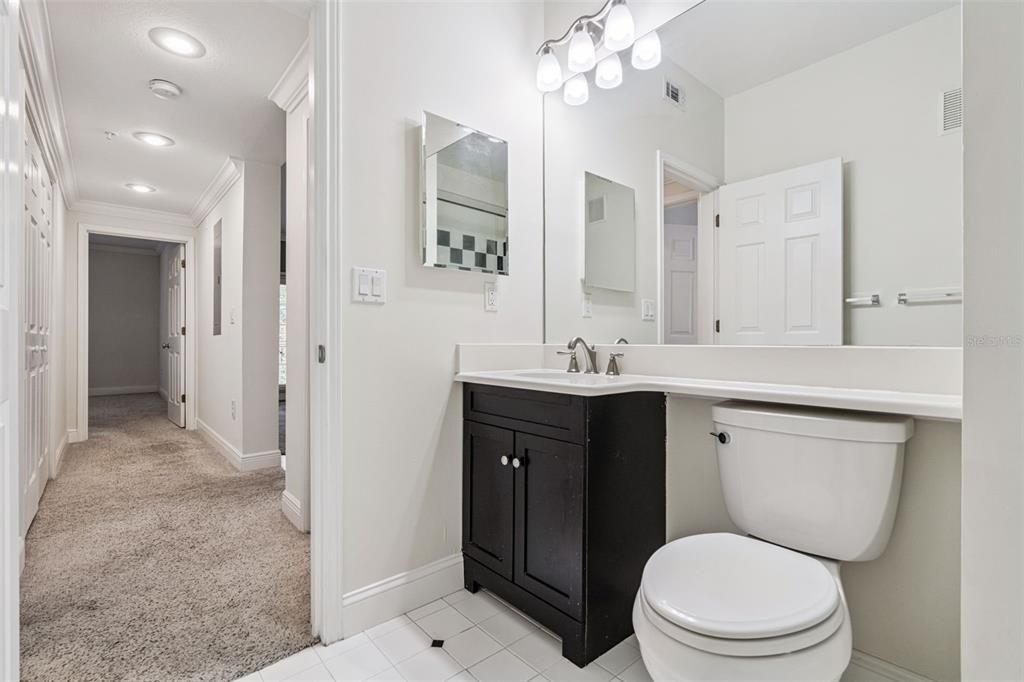 待售: $369,000 (2 贝兹, 2 浴室, 1211 平方英尺)