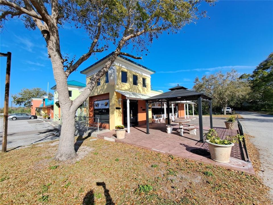 待售: $2,639,000 (0 贝兹, 0 浴室, 8287 平方英尺)