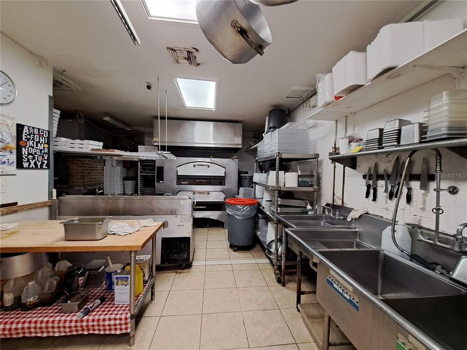 待售: $2,639,000 (0 贝兹, 0 浴室, 8287 平方英尺)