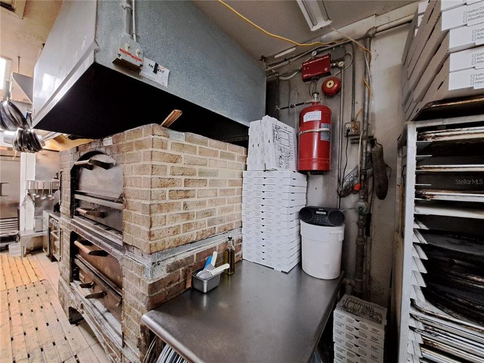 待售: $2,639,000 (0 贝兹, 0 浴室, 8287 平方英尺)