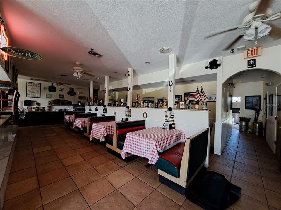 待售: $2,639,000 (0 贝兹, 0 浴室, 8287 平方英尺)