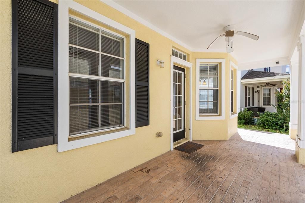 Active With Contract: $499,000 (4 beds, 3 baths, 2595 Square Feet)