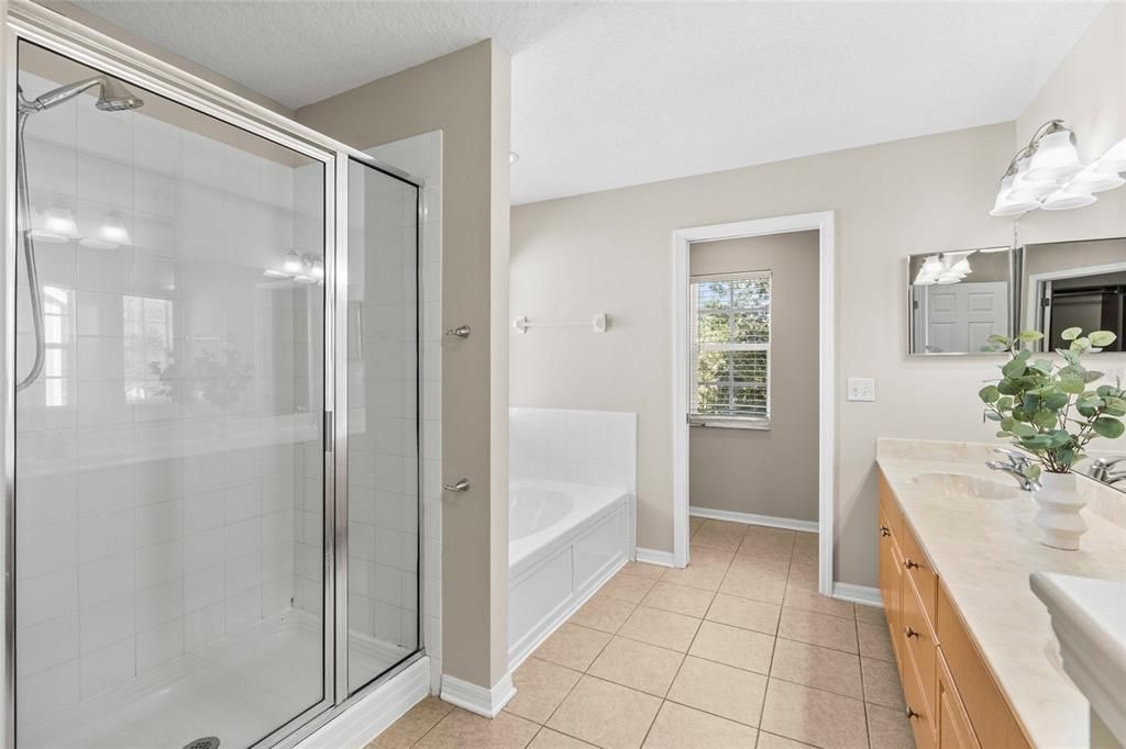 Active With Contract: $499,000 (4 beds, 3 baths, 2595 Square Feet)