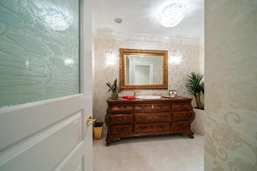 待售: $3,400,000 (4 贝兹, 4 浴室, 6218 平方英尺)