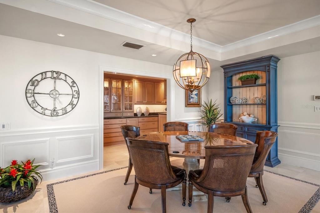 待售: $3,400,000 (4 贝兹, 4 浴室, 6218 平方英尺)