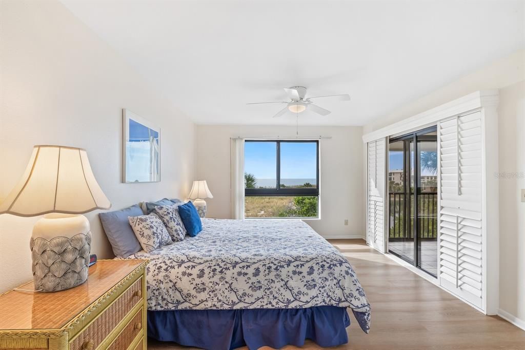 На продажу: $1,599,000 (3 спален, 3 ванн, 1562 Квадратных фут)