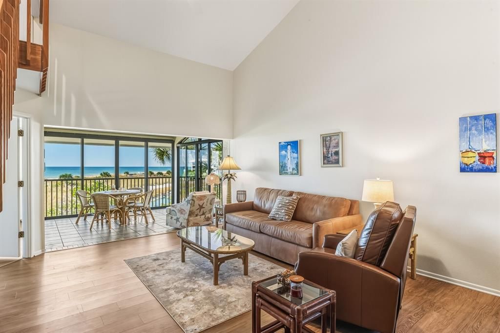 На продажу: $1,599,000 (3 спален, 3 ванн, 1562 Квадратных фут)