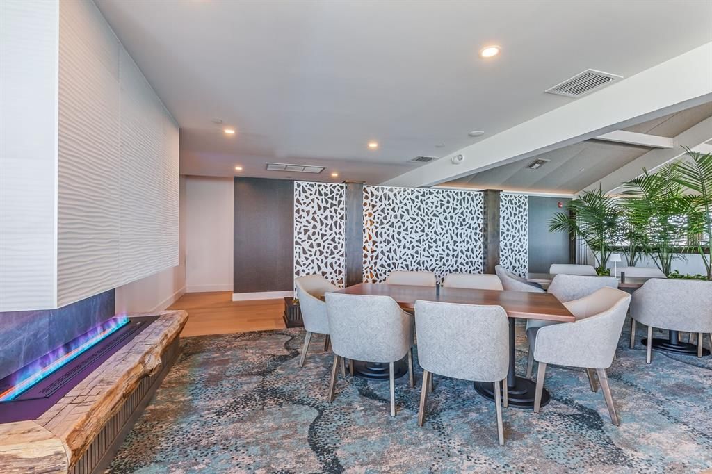 На продажу: $1,599,000 (3 спален, 3 ванн, 1562 Квадратных фут)