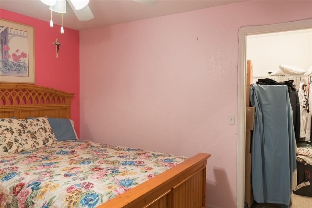 For Sale: $460,000 (3 beds, 2 baths, 2604 Square Feet)