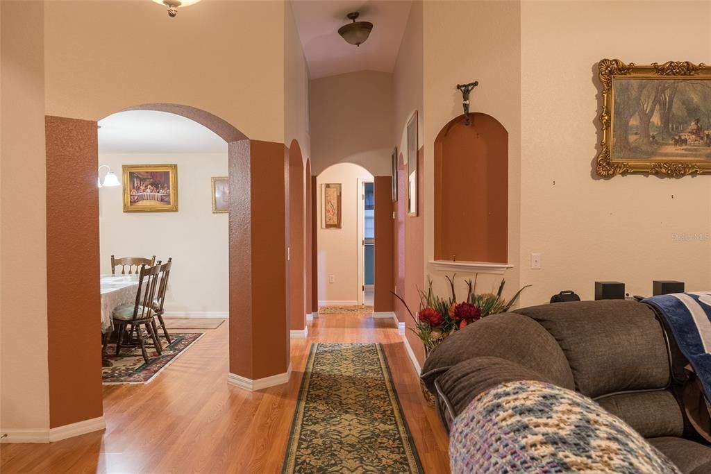 For Sale: $460,000 (3 beds, 2 baths, 2604 Square Feet)