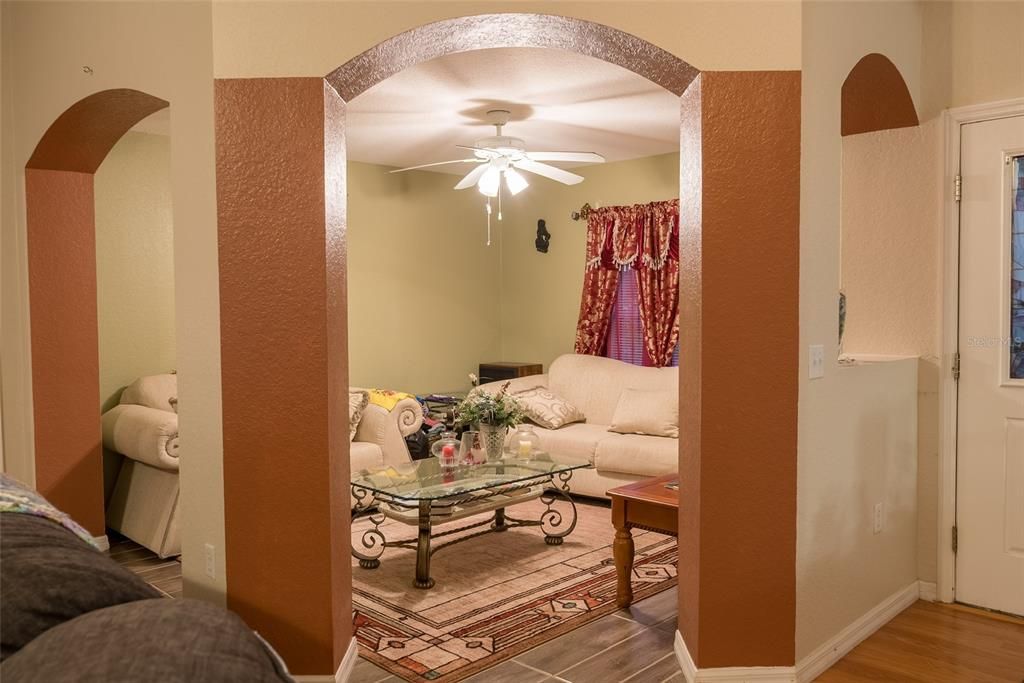 For Sale: $460,000 (3 beds, 2 baths, 2604 Square Feet)