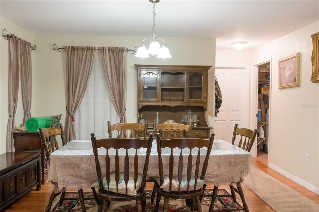 For Sale: $460,000 (3 beds, 2 baths, 2604 Square Feet)