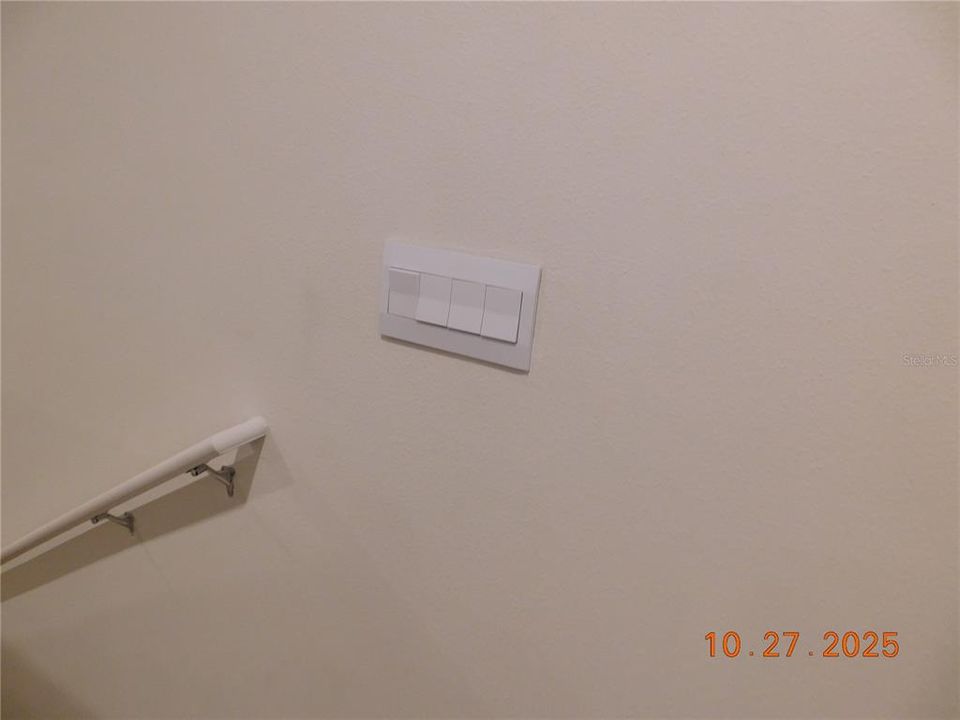 В аренду: $2,199 (3 спален, 2 ванн, 1817 Квадратных фут)