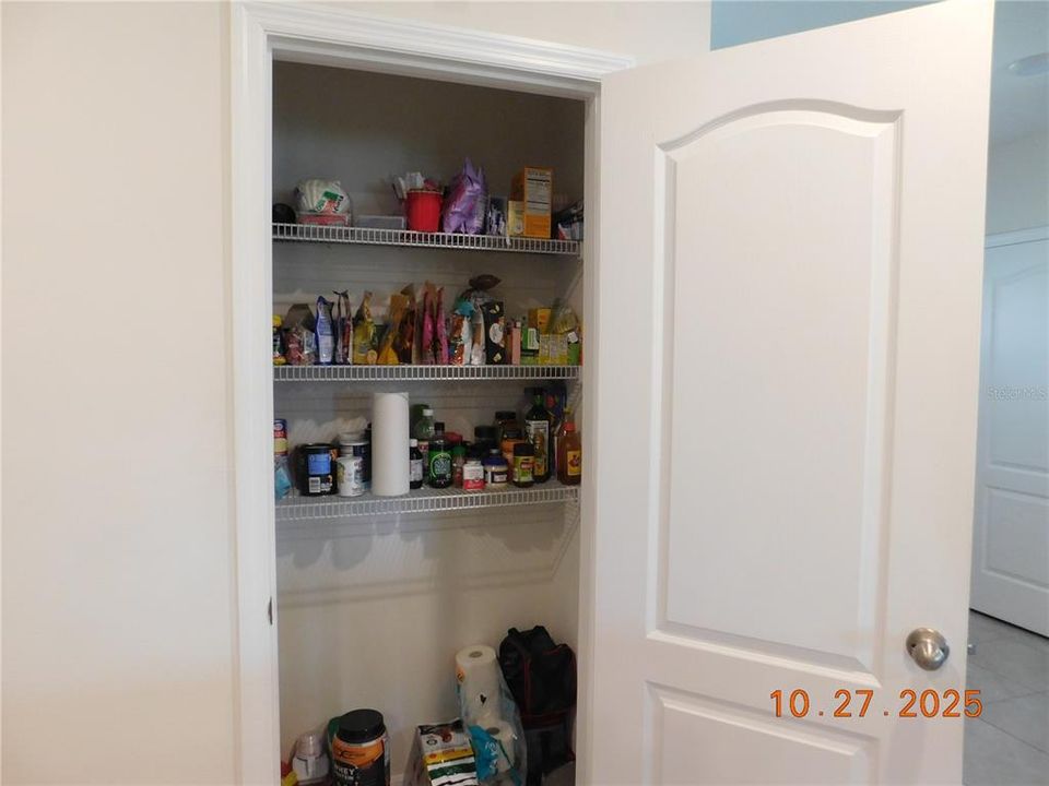 В аренду: $2,199 (3 спален, 2 ванн, 1817 Квадратных фут)