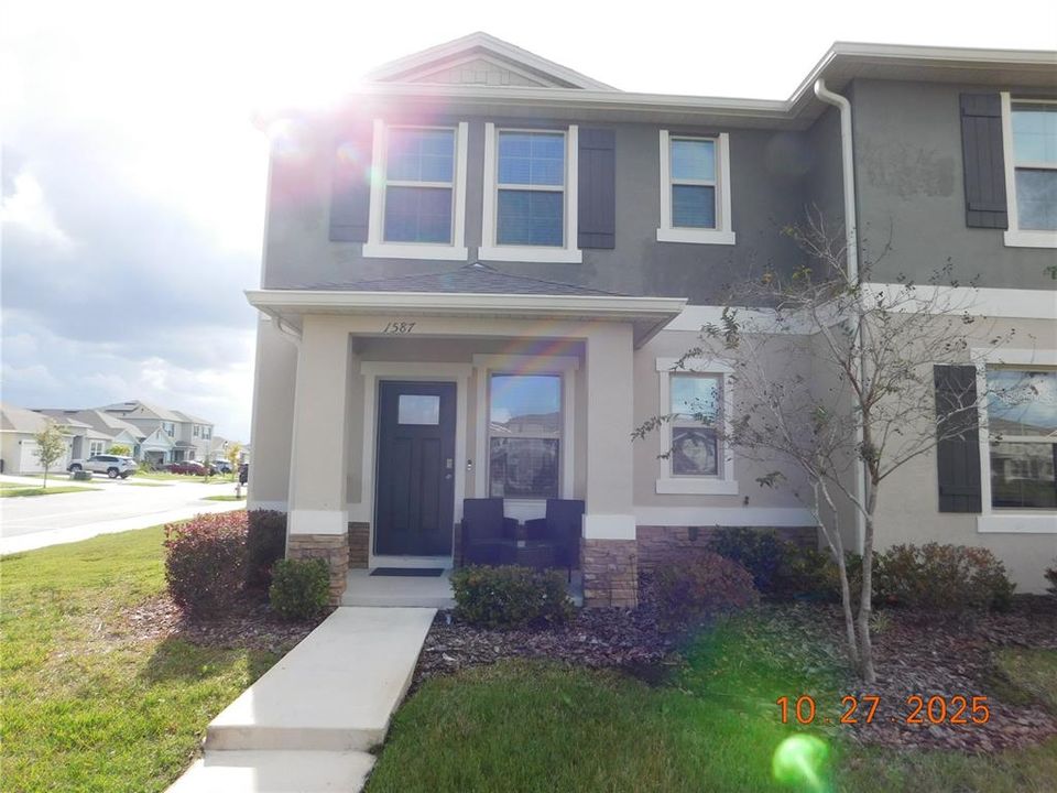 В аренду: $2,199 (3 спален, 2 ванн, 1817 Квадратных фут)