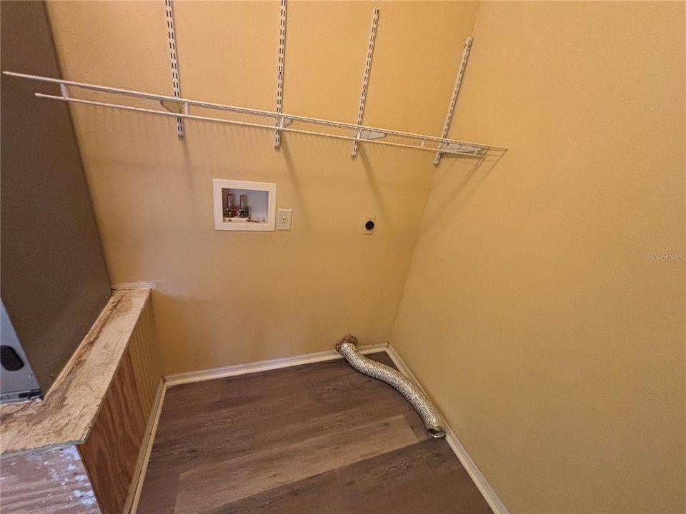 For Rent: $2,595 (4 beds, 4 baths, 3415 Square Feet)