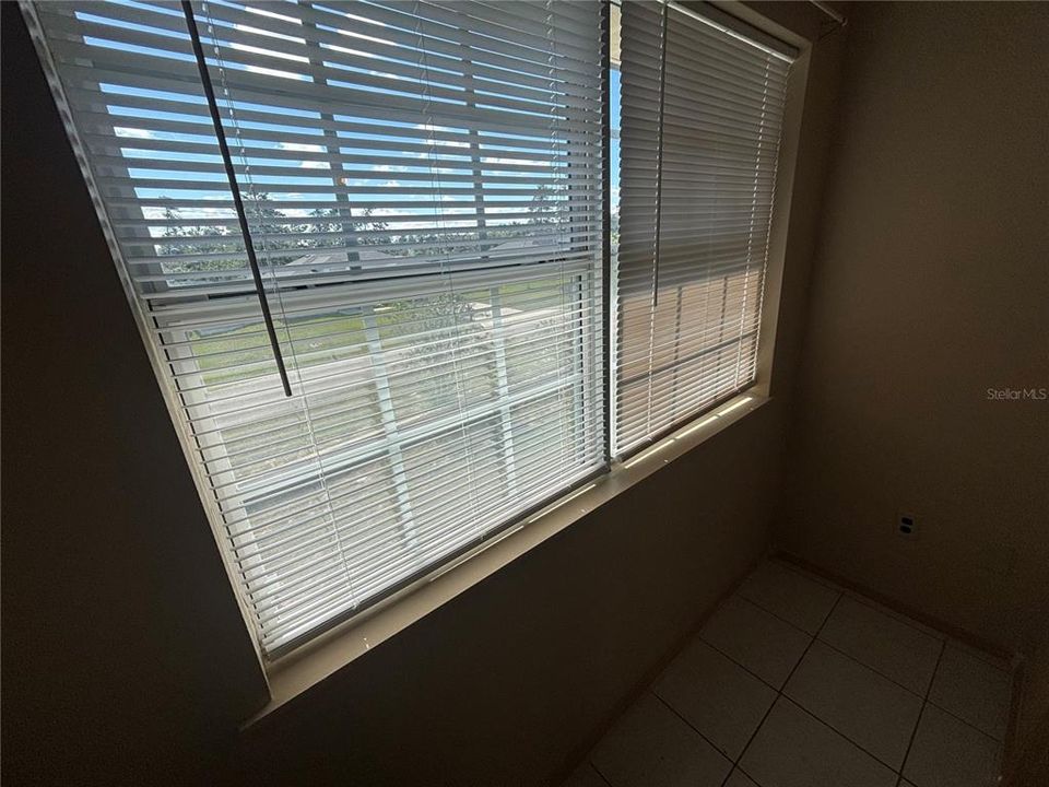 For Rent: $2,595 (4 beds, 4 baths, 3415 Square Feet)