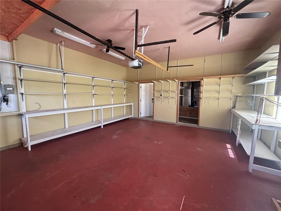 For Rent: $2,595 (4 beds, 4 baths, 3415 Square Feet)