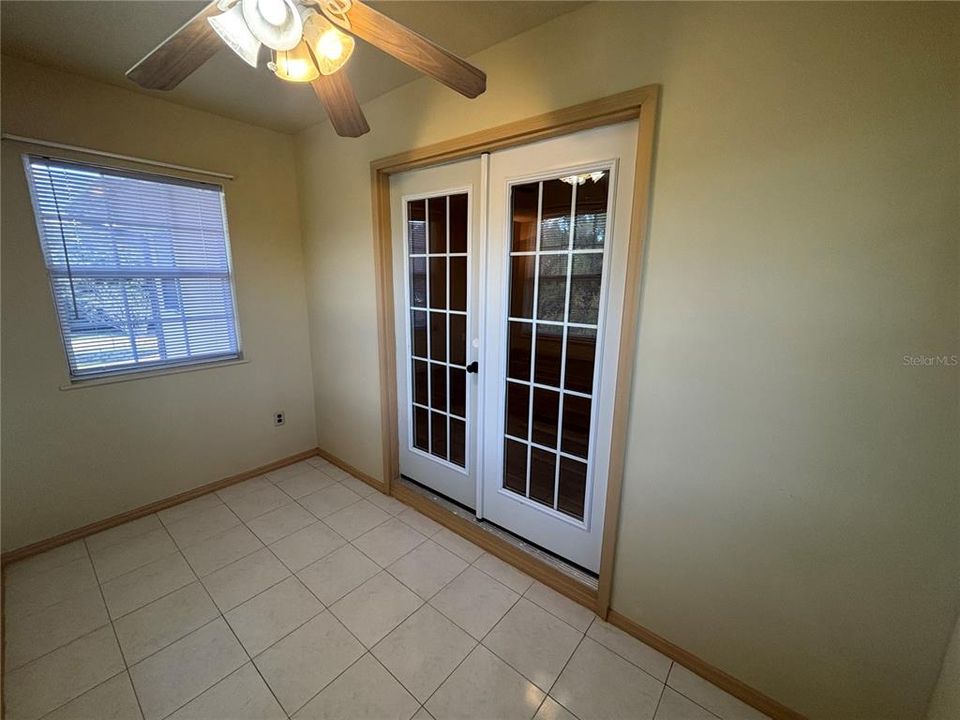 For Rent: $2,595 (4 beds, 4 baths, 3415 Square Feet)