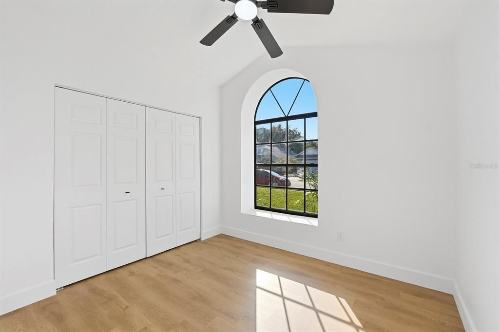 Active With Contract: $399,999 (3 beds, 2 baths, 1133 Square Feet)