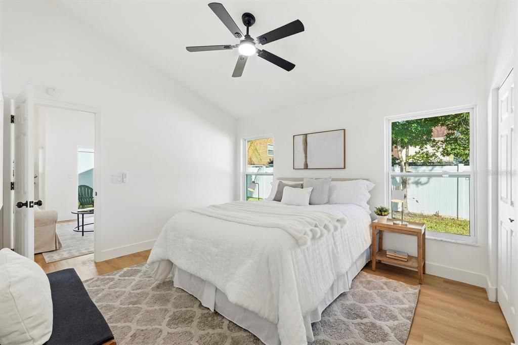 Active With Contract: $399,999 (3 beds, 2 baths, 1133 Square Feet)