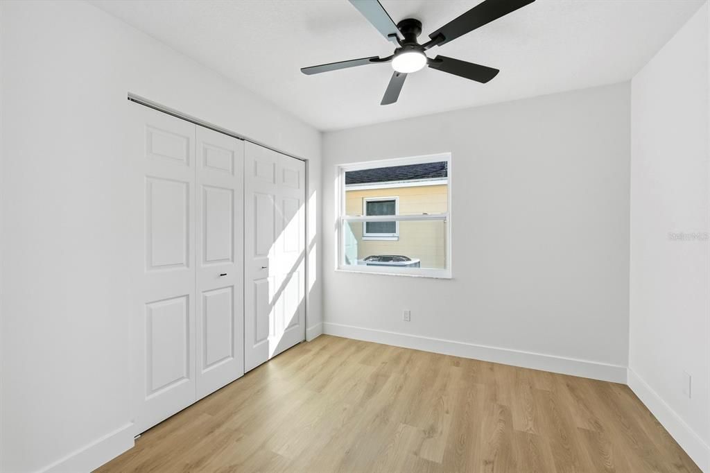 Active With Contract: $399,999 (3 beds, 2 baths, 1133 Square Feet)