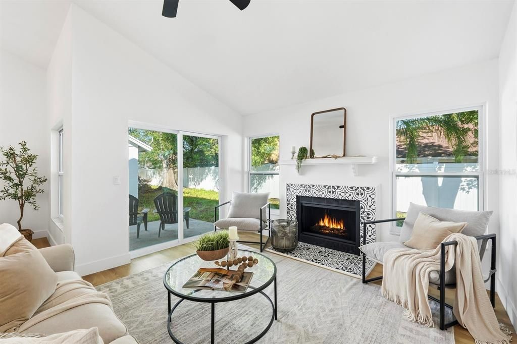 Active With Contract: $399,999 (3 beds, 2 baths, 1133 Square Feet)