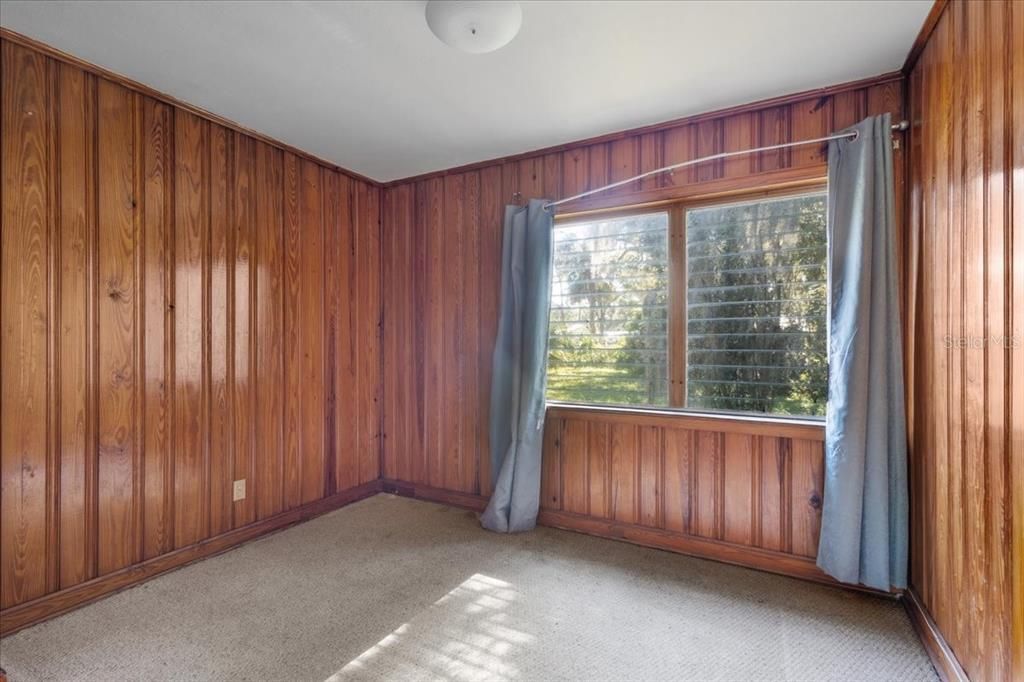 На продажу: $124,900 (3 спален, 1 ванн, 1268 Квадратных фут)