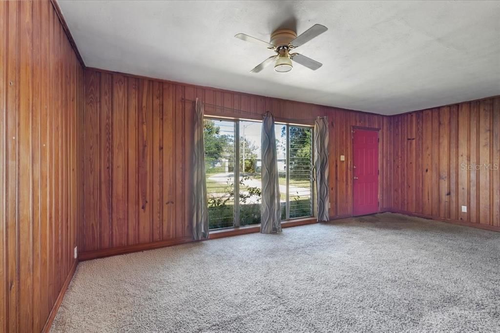 На продажу: $124,900 (3 спален, 1 ванн, 1268 Квадратных фут)