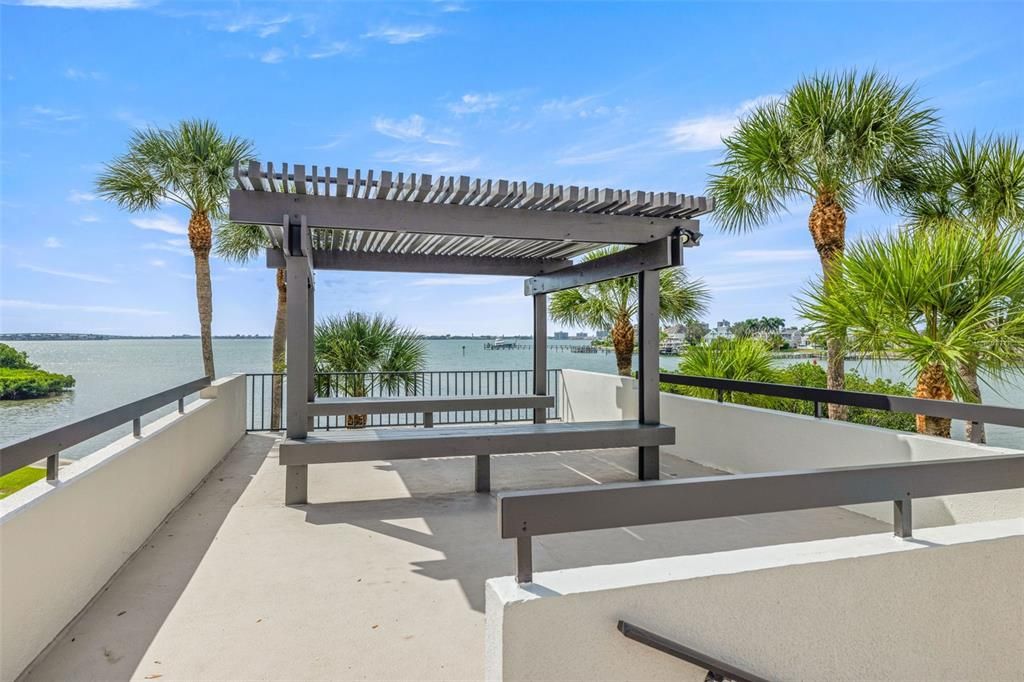 Active With Contract: $750,000 (2 beds, 2 baths, 2174 Square Feet)