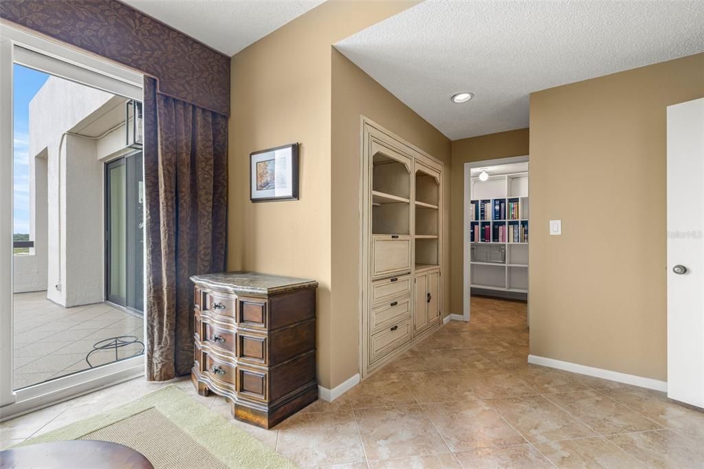 Active With Contract: $750,000 (2 beds, 2 baths, 2174 Square Feet)